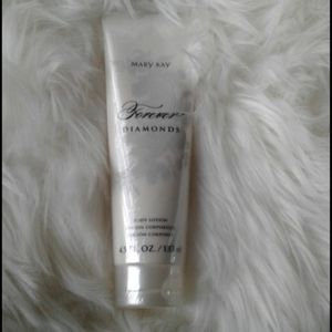 Mary Kay Forever Diamond Body Lotion
